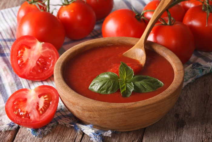 トマトをだし代わりに活用!？簡単うまみアップの作り置きレシピ