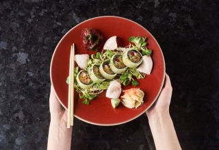 ダイエット成功の秘訣？世界で愛されるヘルシー食「お寿司」の華麗なる変身 #Omezaトーク