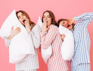 ぐっすり眠れる５色をパジャマに活用！ 意外と知らない「パジャマの色」と「心地よい眠り」の深い関係