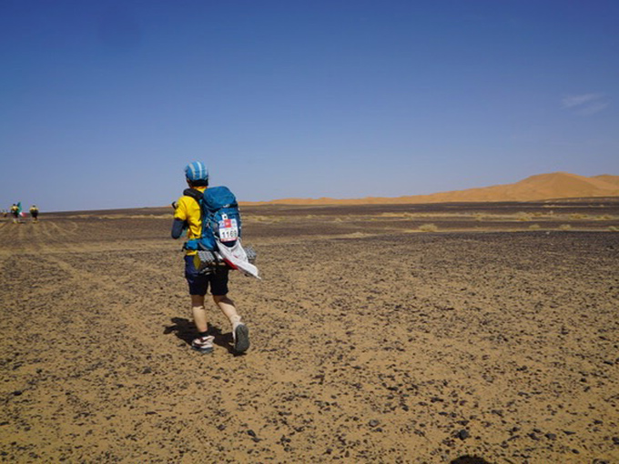 サハラ砂漠を走るヤハラリカ