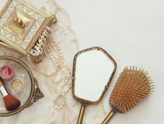 ５〜７月生まれの11月は、周りのいざこざに要注意。ラッキーアイテムは「ヘアーアクセサリー」（５月５日〜７月19日生まれ）花火・漢方女神占い