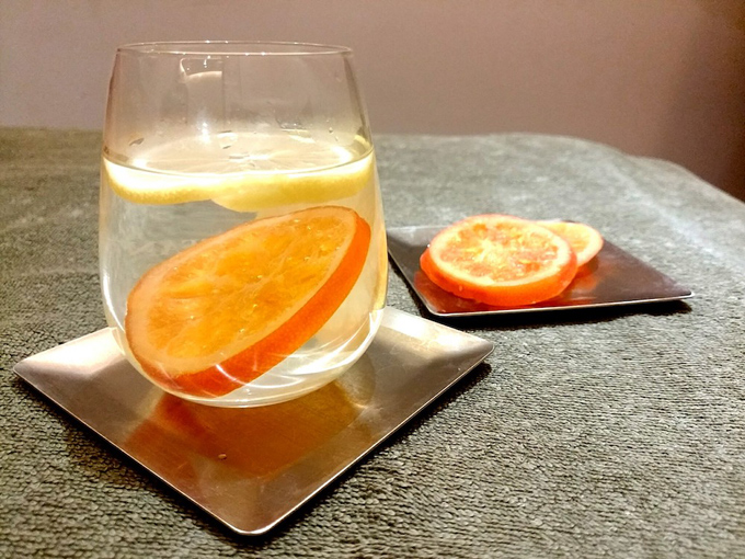 オレンジとレモンの白湯アップ