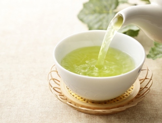 緑茶はデカフェにすると、ストレスはもっと軽くなる！