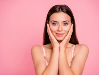 化粧水では保湿にならない！？ 医師が教える真の美肌に導くスキンケア