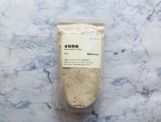ダイエット中にオススメ！ 上品な甘みでミネラルたっぷり、無印の「本和香糖」