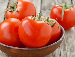 オススメは朝or夜？トマトの栄養リコピンを効率良く摂る方法