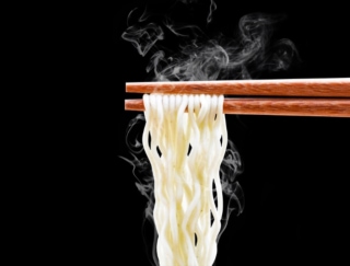 カップ麺プラスαで栄養補給？～ダイエットに役立つ栄養クイズ～