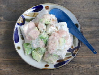 アボカドで腸活朝ご飯！ 混ぜるだけ簡単。デリ風「豆腐とアボカドの明太マヨ」
