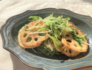 ビタミン豊富で美容＆風邪予防！「れんこんと水菜のWシャキシャキアンチョビソテー」#今週の作り置き