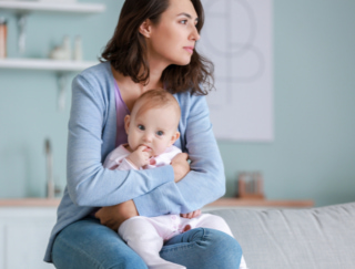 産後うつへの対処は赤ちゃんも救う！ 海外研究が注目した認知行動療法の効果