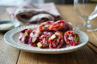 魅惑の紅い野菜ビーツで作る「疲労回復・彩り野菜のおつまみ生春巻き」 #西岡麻央のヘルシーおつまみ