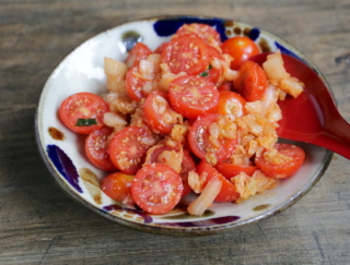 味見が止まらない！ 切って、混ぜるだけの「ミニトマトとキムチのごま油和え」#腸活レシピ