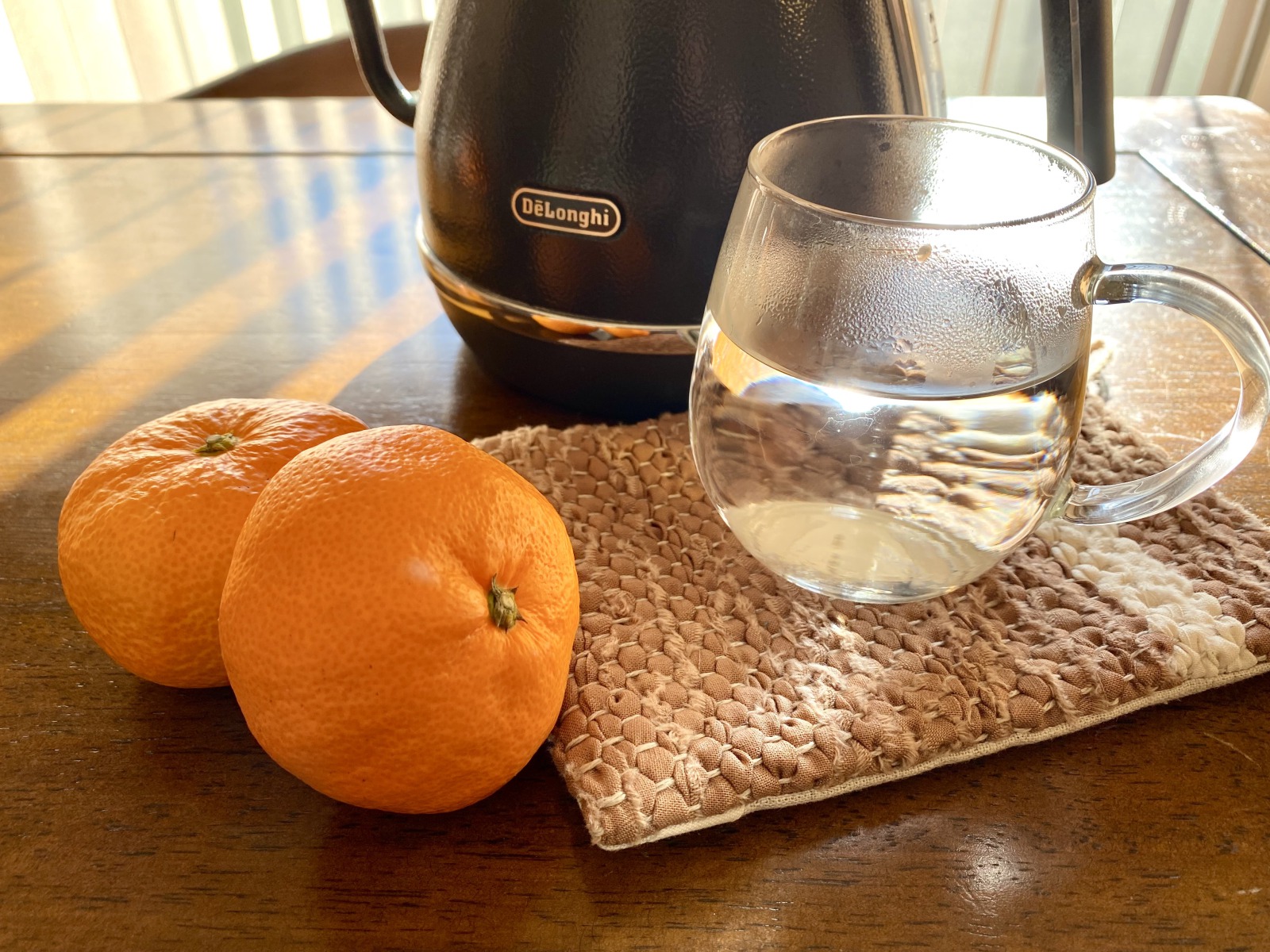 冬の朝のルーティンは白湯とみかん。誰でもできるカンタン風邪