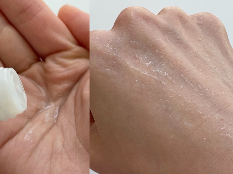 原液ブライトニング化粧水を手の甲につける