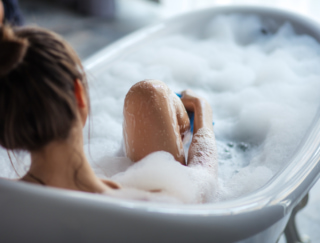 【医学博士が教える】女性の不調「冷え性・生理痛・PMS・更年期障害」が軽減するお風呂の入り方