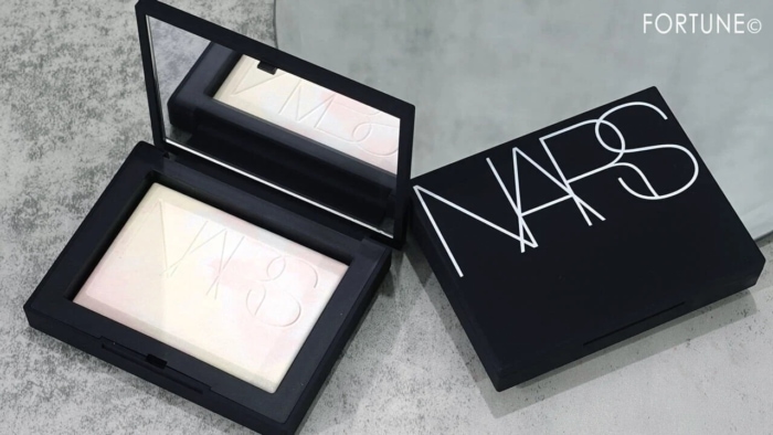 NARS】大人気“リフ粉”に限定カラー登場♡『ライトリフレクティング 