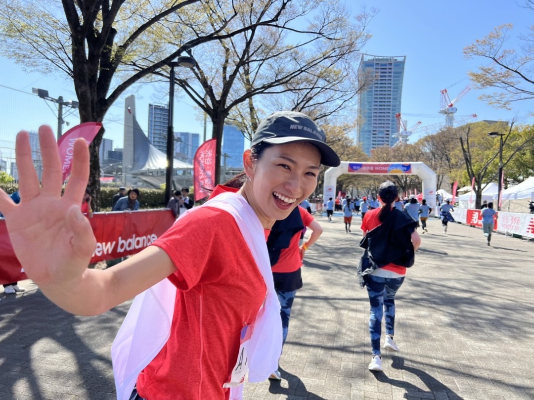 パワスポを走れて、お土産も素敵！ 女性限定の華やかな10kmマラソン