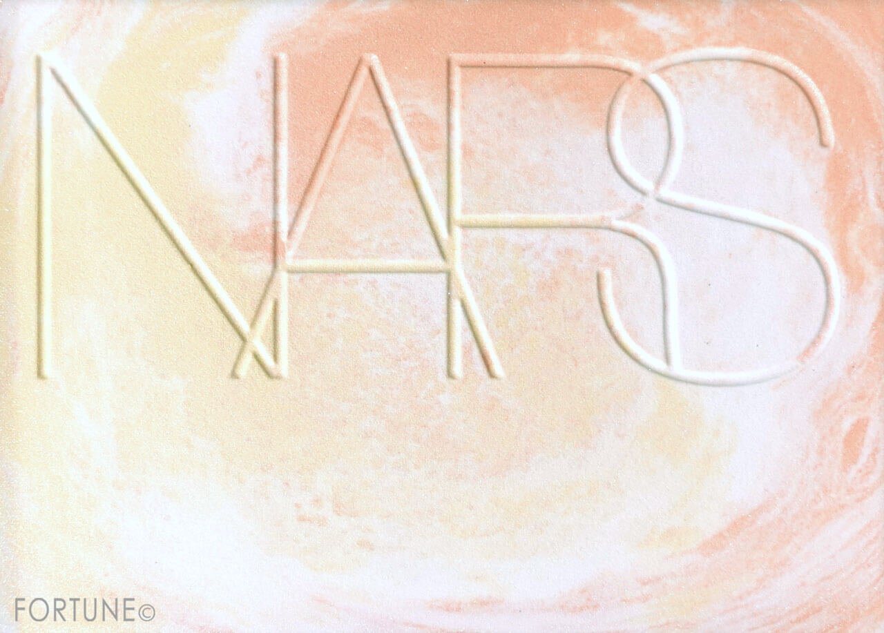 NARS“リフ粉”23年春限定新色｜『ライトリフレクティング プリズマ 