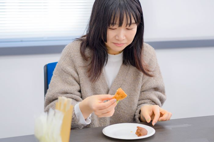 試食