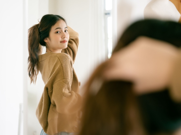 “ラフ”と”だらしない”は紙一重！　なにを着ても”だらしなく見える”大人女性が気をつけたいポイント