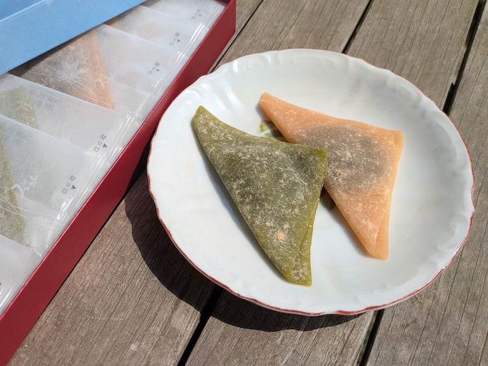 京都銘菓「おたべ」の生八つ橋２種