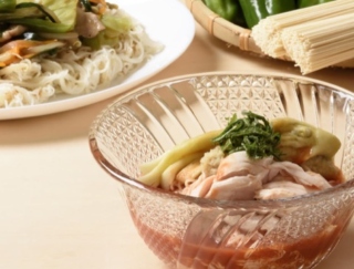 トマトになす！野菜も摂れる［そうめんアレンジレシピ3選］