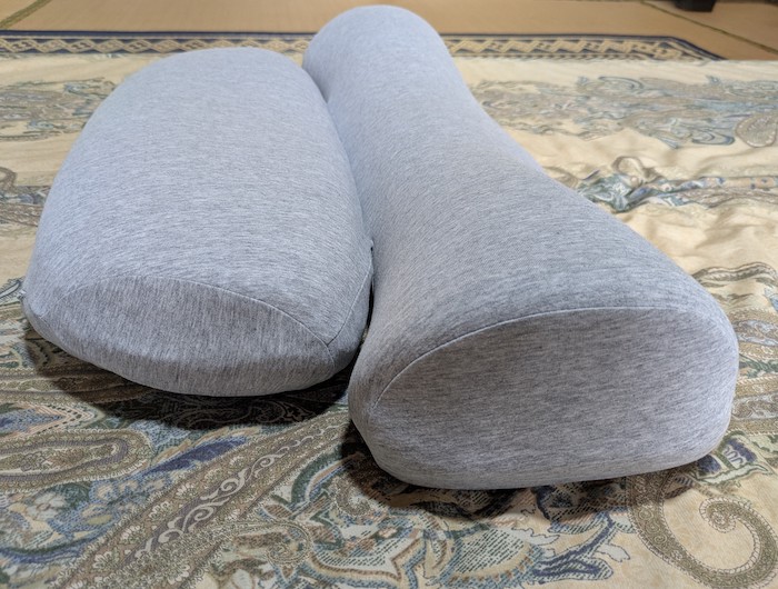 カルクスの枕を横から見た写真