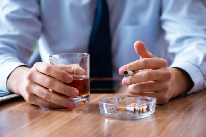 アルコールとタバコの悪いイメージ