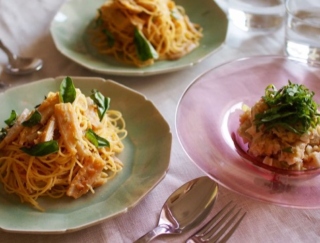 れんこんの食感が決め手！たらこパスタとリメイクサラダのレシピ