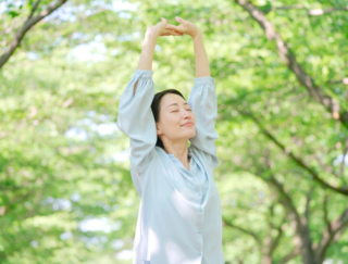 40代、ゆらぎを味方にするコツ。自分でできる朝・昼・夜の「ゆらぎケア」とおすすめの漢方薬