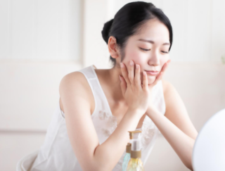 くり返すニキビの原因は体のサイン？ 東洋医学「瘀血」で考える体の巡りケア