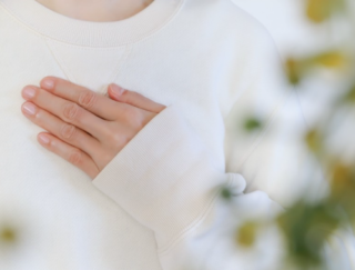 更年期や生理「なんとなくの不調」は体からのSOS。産婦人科・心療内科医の小野陽子先生が語る、心と体の対話法