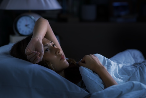 眠れない女性