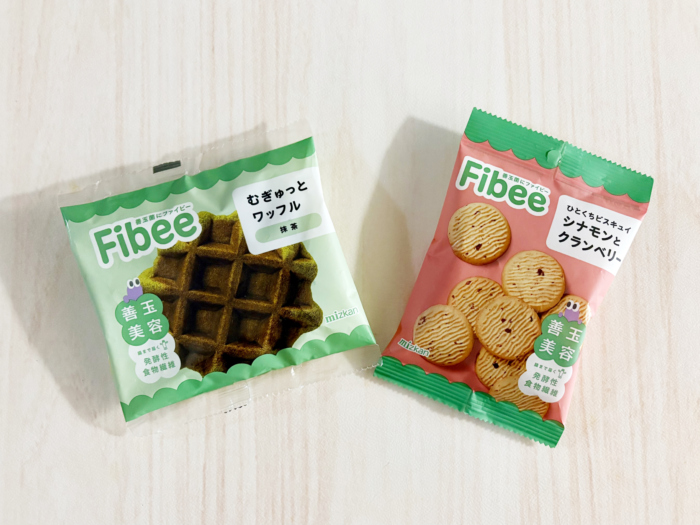 腸活おやつにおすすめ！ 発酵性食物繊維がとれる「Fibee」のワッフル＆ビスキュイを食べてみた #Omezaトーク