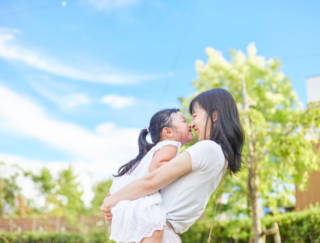 子どもは大人以上に暑さの影響を受けやすい? 今こそ知っておきたい「夏の免疫ケア」