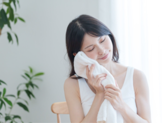 「冷やすケア」じつは逆効果!? 肌温度と美容成分の「深い関係」を知って、スキンケアを見直そう