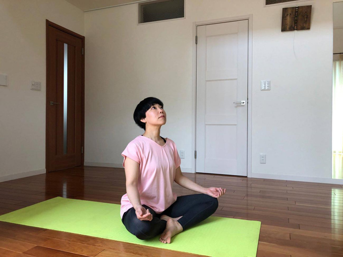 『令和元年は3首美人になる』ダンサー直伝！疲れがとれる美首ストレッチダイエット、フィットネス、ヘルスケアのことなら