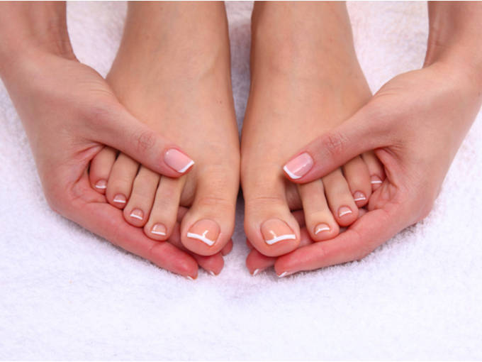 足の甲をぐいぐい刺激 流行中のインフルエンザから身を守る方法 ダイエット フィットネス ヘルスケアのことならfytte フィッテ