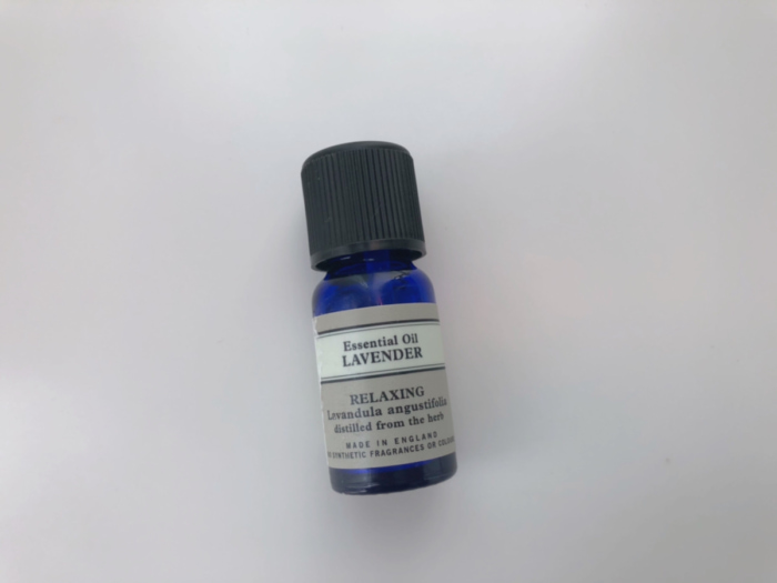 ぐっすり眠れた ニールズヤードのエッセンシャルオイルが睡眠効果抜群 週末よもやま ダイエット フィットネス ヘルスケアのことならfytte フィッテ