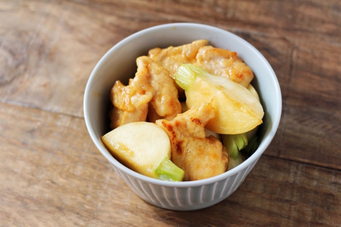 蒸し焼きだからジューシー 鶏むね肉とかぶの甘辛炒め 今日の作り置き ダイエット フィットネス ヘルスケアのことならfytte フィッテ